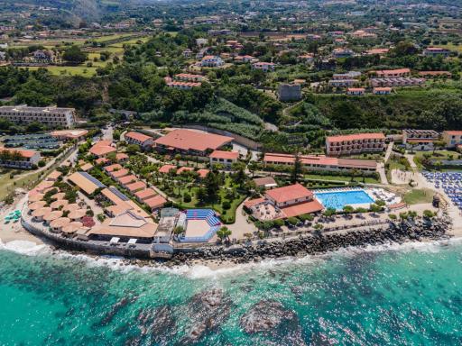 Hotel Villaggio Roller Club - Housity