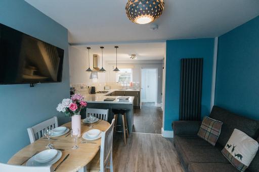 CONWY COTTAGE - Cosy 2 Bed Cottage, the gateway to Snowdonia National Park, North Wales - Housity