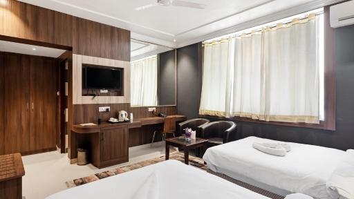 Niranjana Hotel Bodhgaya - Housity