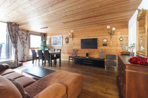 L'Outa - Center of Chamonix - Mont-Blanc view - Housity