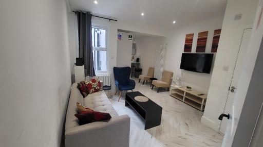 DaySpring White House - Dartford Kent - Housity