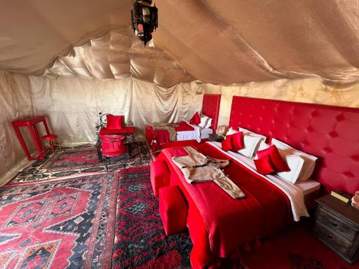 Honeymoon Luxury Camp - Housity