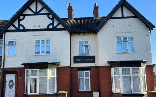 OYO The Avenue - Housity