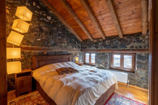 Fanis & Lena - Housity