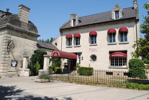 Hostellerie Le Griffon - Housity