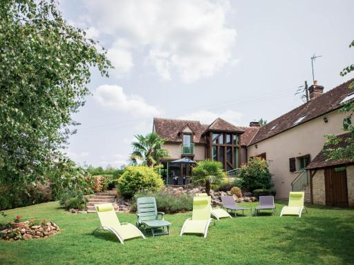 Gîte de charme avec SPA et cheminée, près du Mans, 7 chambres, WIFI, en bord de forêt de Vibraye - FR-1-410-308 - Housity