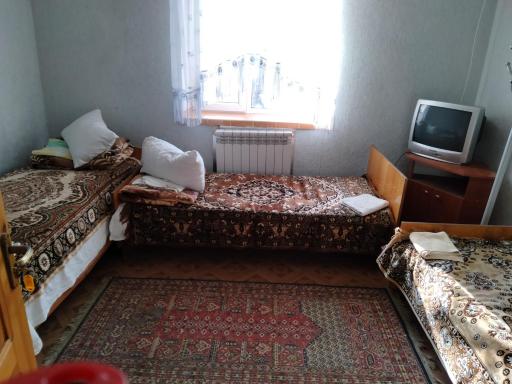 Hotel For Far - Housity