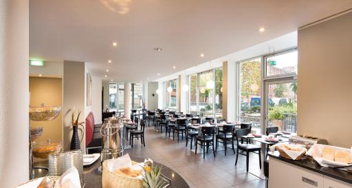 Victor's Residenz-Hotel Berlin Tegel - Housity