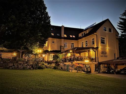 Hotel Lipa - Hizvo