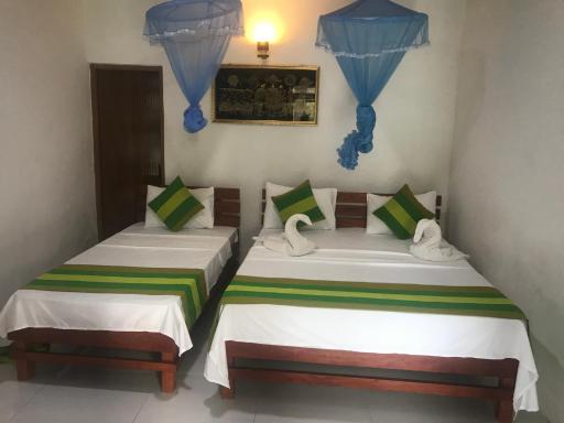 Rustle Hill Home Stay-Ella - Housity