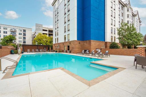 Hampton Inn & Suites Nashville-Vanderbilt-Elliston Place - Housity