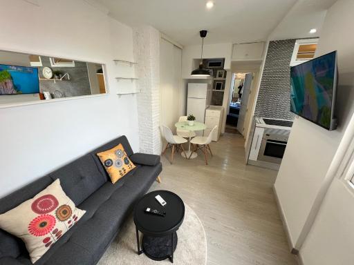 Excellent location Malaga centro historico 2 bed flat - Housity