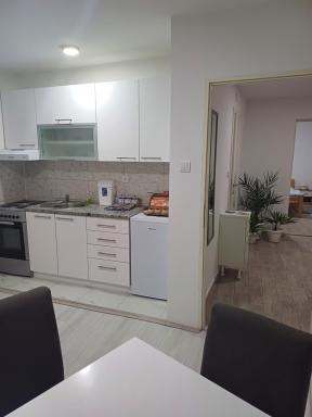 Apartman “Sanja” - Housity