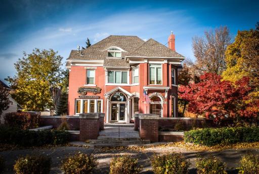The Anniversary Inn - Logan - Housity