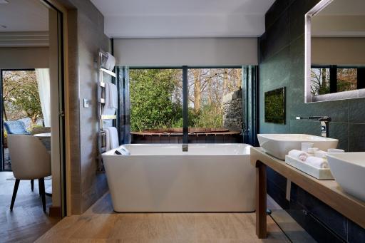 Storrs Hall Hotel - Housity
