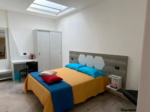 Oasi nel Deserto - Housity