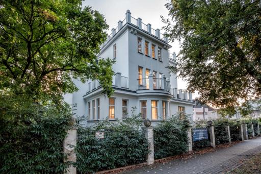 Apartments Villa Whitehouse - Housity