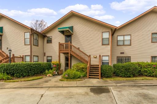 Harbour Oaks 418 - Housity