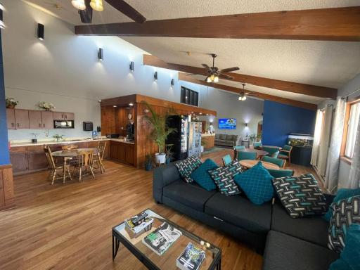 The Belgium Inn & Suites - Housity