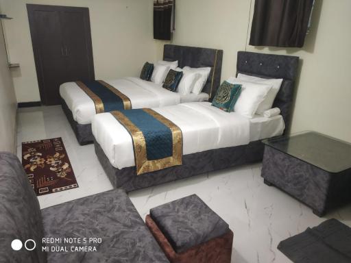 Hotel Kumkum Chhaya - Housity
