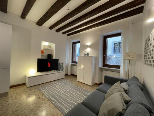 PIAZZA SAN GIACOMO LUXURY STAY - Housity