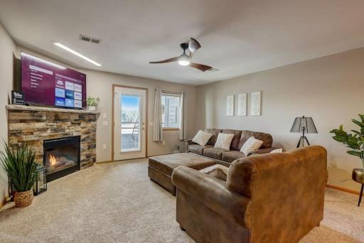 Lakefront Haven for Families Golfers and Girls Trips - Housity