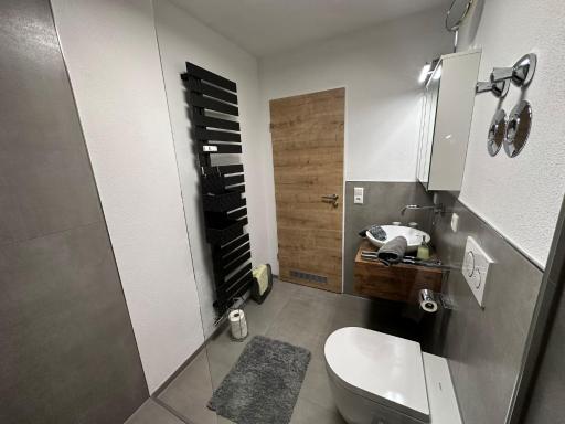 Alpennest Burgberg - Housity
