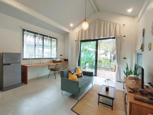 Crystal Bali Style #6 - Housity