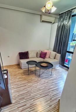 Roxy Apartment - Housity