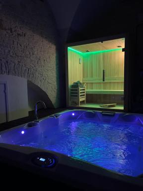 Augustus luxury suite - Housity