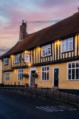 The Crown, Bildeston - Housity