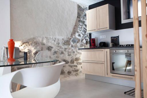 Chez LesRés - T2 jardin dans maison proche Uriage - Chamrousse - Housity