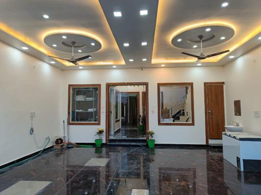 Hotel Maa Kaila Dham - Near Prem Mandir Vrindavan - Housity