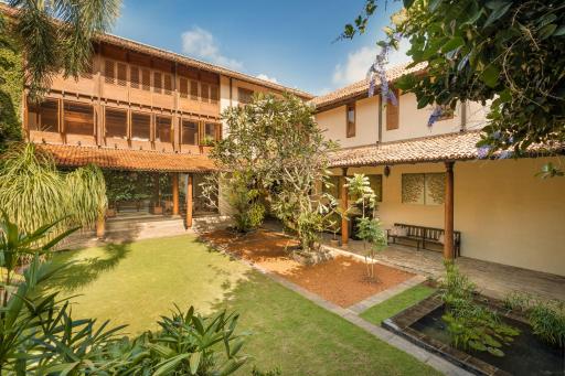 Ishq Colombo - Housity