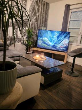 T2 Cosy autonome h24 Parking privé attenant TV 165cm Netflix wi-fi au Rez-de-chaussée - Housity