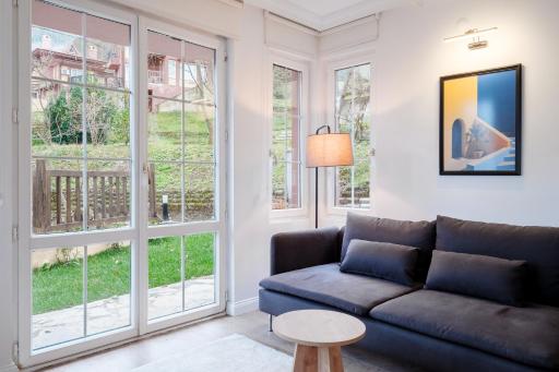 Villa with Spacious Garden in Sapanca - Housity