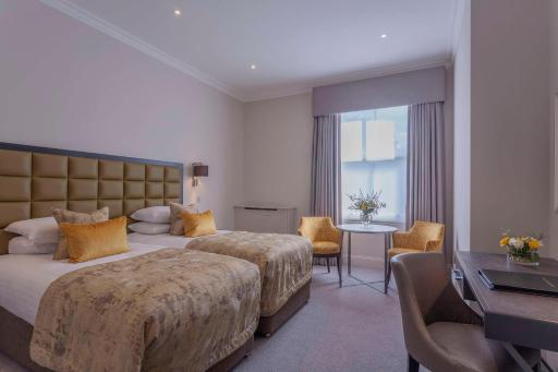 Oatlands Park Hotel - Housity