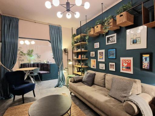 Secret Garden Downtown - Housity
