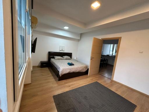 Elegant City Center Apartment - Housity