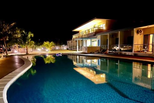 W Golf Resort - Housity