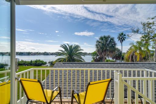 Indian Rocks Beach Getaway with Balcony and Bay View! - Housity