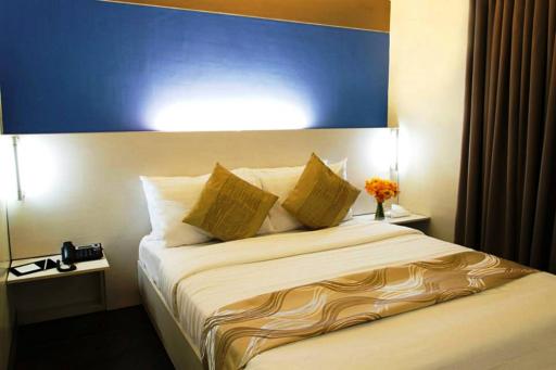 Pillows Hotel Cebu - Housity