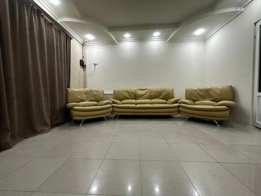 BENEFIT Hotel and Guest House - Housity