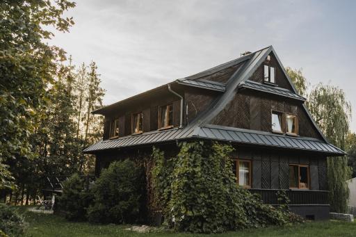 Stara Leśniczówka - Housity