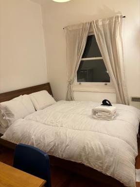 Room137 Stay in Stoke Newington - Housity