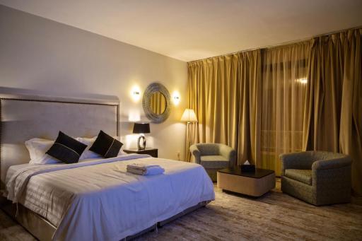 Ghodran Resort - Housity