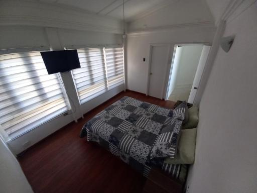 Hostal Duhalde - Housity