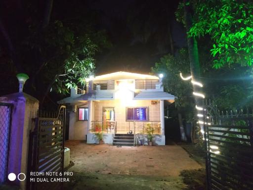 Krushna Kunj Holiday Home - Housity