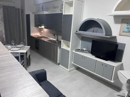 Nina's house 3 , a 300 metri dal mare - Housity