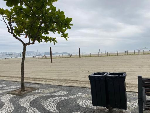 Excelente AP Pé na areia Vista mar - Housity